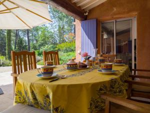 Maisons de vacances Holiday Home Le Moulin des Ocres by Interhome : photos des chambres