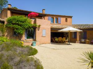 Maisons de vacances Holiday Home Le Moulin des Ocres by Interhome : photos des chambres