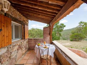 Maisons de vacances Holiday Home Domaine de Rochebrune-4 by Interhome : photos des chambres