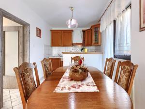 Holiday Home Reaa by Interhome