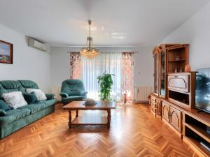 Holiday Home Reaa by Interhome