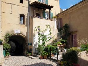 Maisons de vacances Holiday Home Domaine de Rochebrune-3 by Interhome : photos des chambres