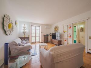 Apartment Cristina by Interhome