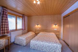 Chalets Rare Chalet 30 Personnes : photos des chambres