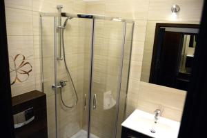 Studio with Balcony (6 Adults) room in Dworek Jamneński