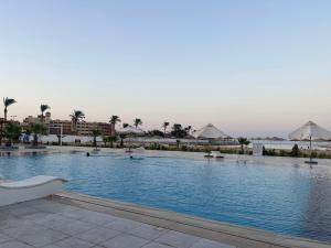 شقة احلامك علي البحر