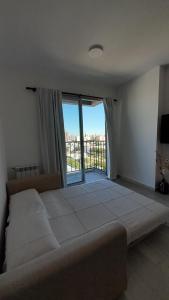 Alquiler temporario Charlone -Cochera opcional-