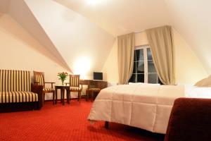 One-Bedroom Apartment (4 Adults) room in Dworek Jamneński