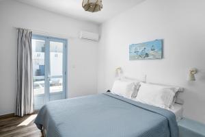 Deluxe Double Room with Street View room in Hotel Iris