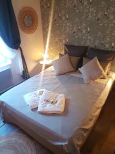 B&B / Chambres d'hotes La Grande Moliere : Chambre Triple avec Salle de Bains Privative