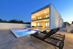 Villa Good Vibes with heated pool - Kod Mula