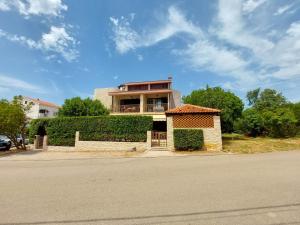 Apartments Ilija