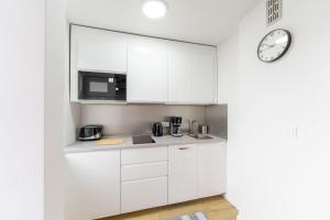 Elegant Tour As studio Gilly with open views and a balcony in the center Ljubljana 