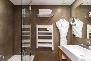 Hotels Luxotel Cannes : photos des chambres