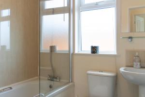 56 Meadow View Lodge - 3 Bed-Sleeps 6-TJS56MV