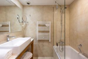Hotels Luxotel Cannes : photos des chambres