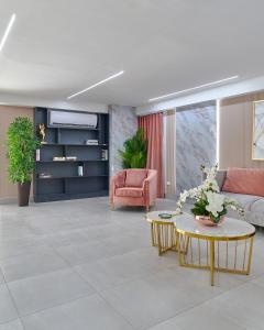 Central Suites Tower