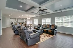 Dumfries Vacation Rental about 32 Mi to Washington DC! - Triangle