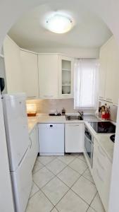 MARAVEA APARTMENt NEAR THE SEA 