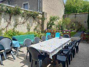 Maisons de vacances Gite Aigurande, 4 pieces, 8 personnes - FR-1-591-538 : photos des chambres