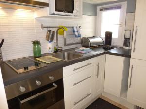 Appartements Appartement confortable proche plage avec balcon - Saint-Jean-de-Monts, 2 chambres, parking inclus - FR-1-224C-245 : photos des chambres