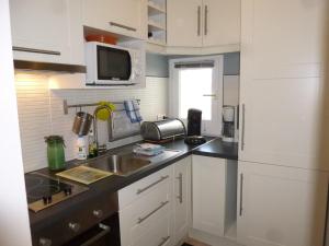 Appartements Appartement confortable proche plage avec balcon - Saint-Jean-de-Monts, 2 chambres, parking inclus - FR-1-224C-245 : photos des chambres