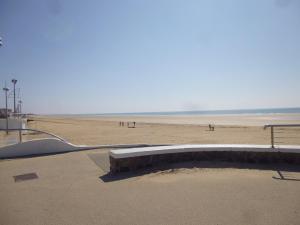 Appartements Appartement confortable proche plage avec balcon - Saint-Jean-de-Monts, 2 chambres, parking inclus - FR-1-224C-245 : Appartement