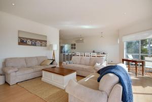 13 Olivebank - BYO Linen - Ocean Views