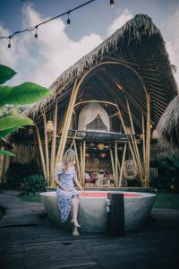 Balikayanas - Ellena House