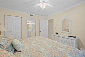 Pelican Beach 1611 by Pelican Beach Management