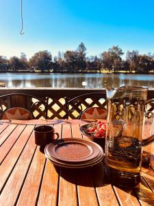 The Anchorage- A waterfront 70’s retreat