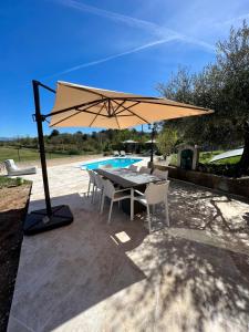 Maisons de vacances Holiday home Verdon with private pool and view : photos des chambres