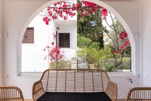 Faidons Luxury House with jacuzzi by AegianKazarte