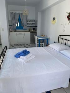 GIAVASI SEASIDE FINIKI