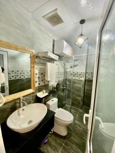 Phòng Đôi không có Cảnh (Double Room without View)