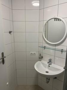 Übernachtung by Tag