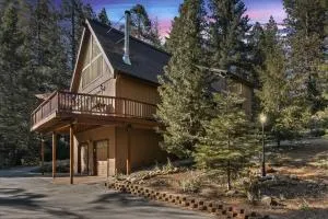 Cabin with Hot Tub in Pioneer Near Hiking and Skiing! - West Point