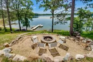 Waterfront Pequot Lakes Cabin Fire Pit and Views! - Oshawa