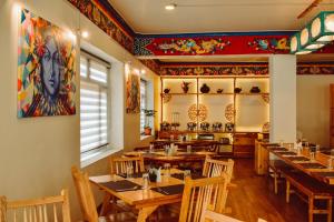 Hotel Lingzi - at the Mall Road & newly renovated