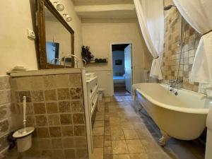 B&B / Chambres d'hotes Chateau de Rosans : Studio Supérieur