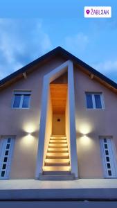 Iva Lux Apartments