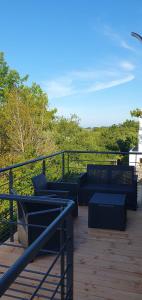 Résidence Salamandre - Maison Bois Cosy Calme avec parking pour 4 à 10 pers idéal couples et familles à 500m de la plage à Saint-Marc-sur-mer