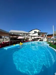 Flamingo Family Club - Ternovka