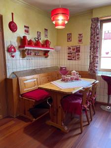 Appartements & Chambres Les Loges du Capucin : photos des chambres