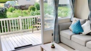 Stunning Heacham Sunset lodge pets go free linen included