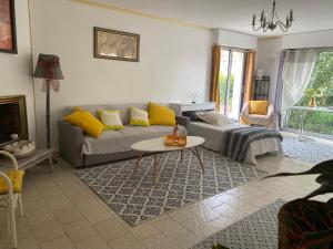 Appartements GITE des Orangers : photos des chambres