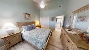 Nautical Watch Gulf Side Villas B-13