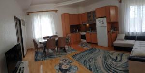 Ninos apartment-Isolated floor for rent