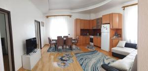 Ninos apartment-Isolated floor for rent