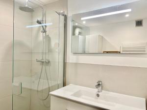 60 m2 Central Rooftop Apartment with AC